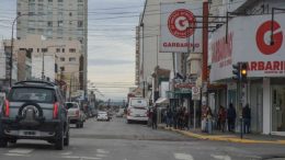 Eximen de impuestos a comercios de Comodoro más afectados por la cuarentena