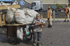 Dolor país: más recesión y niños cada vez más pobres