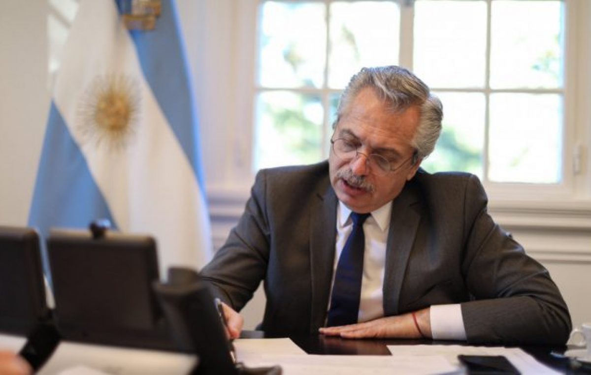 Alberto Fernández cosechó el apoyo de más de 1.400 intendentes de cara a la renegociación de la deuda
