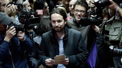 La oposición española lanza una ofensiva contra el gobierno por la crisis