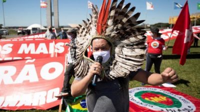 El PT, organizaciones sociales y juristas piden un impeachment contra Bolsonaro