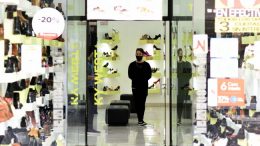 Comercios rosarinos al borde del colapso por el horario de atención y el paro de la UTA