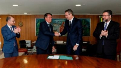 Bolsonaro nombró al comisario Rolando de Souza como nuevo jefe de la Policía 