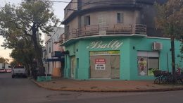 En Esperanza más de 35 comercios cerraron sus puertas por la pandemia