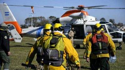Rosario: El operativo para apagar los incendios en las islas ya demandó unos $ 60 millones