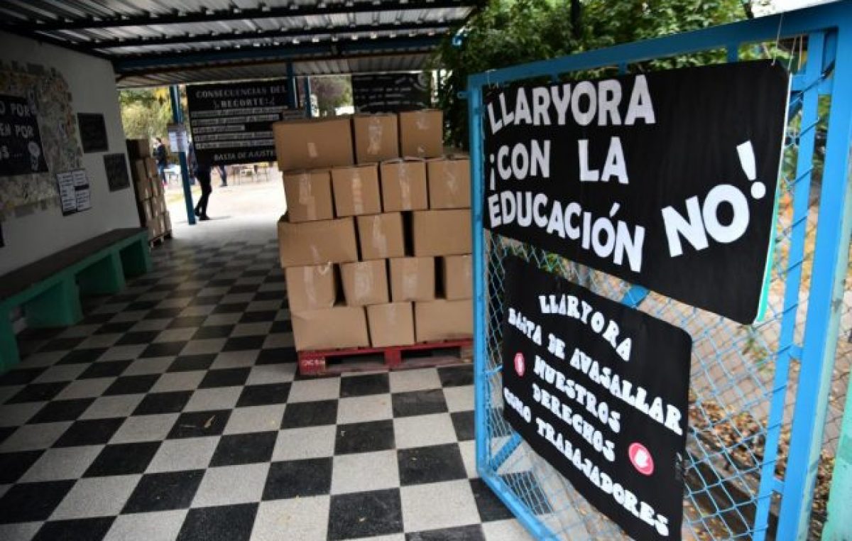 Municipalidad de Córdoba: el Suoem lleva la protesta a cuatro escuelas