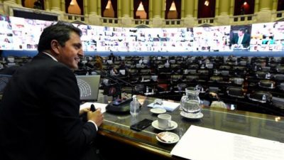 Massa llamó a líderes opositores para analizar la pospandemia con Alberto