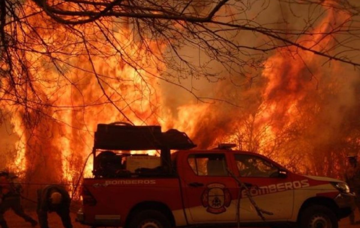 Nación envía tres aviones hidrantes y un helicóptero a Córdoba para combatir los incendios