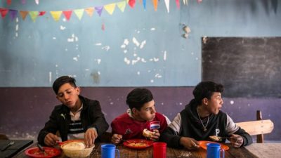 Pobreza: el 95% de las familias come solo una vez al día en los barrios populares de Santa Fe