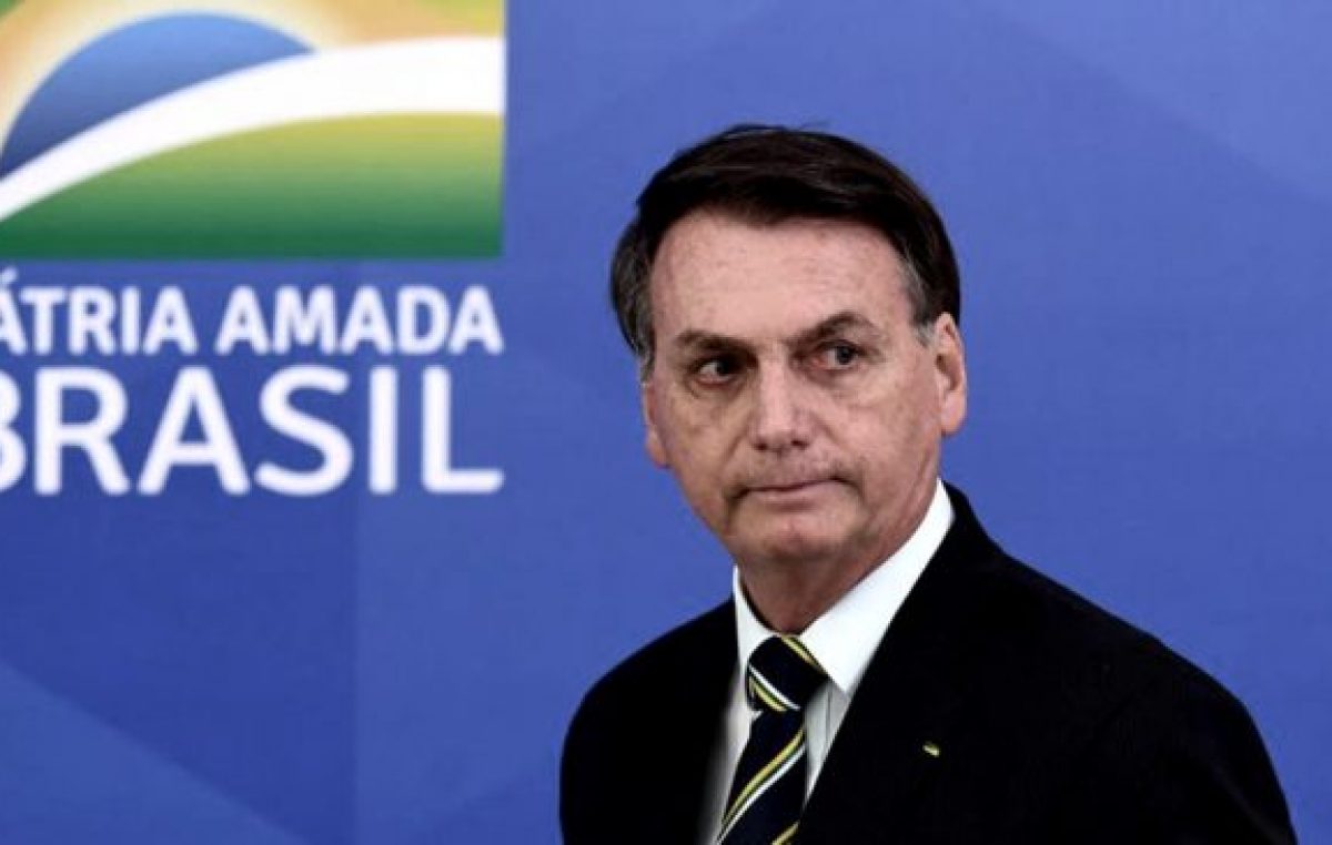 Bolsonaro rechazó ajuste en jubilados para crear nuevo plan social y amenazó al equipo económico