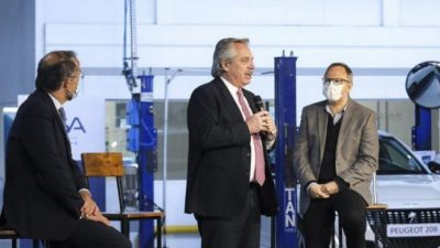 Fernández pidió «recuperar» la economía productiva y criticó la «especulación» financiera