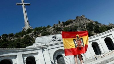 España busca saldar la deuda con su historia reciente