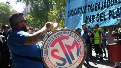Municipales de Mar del Plata le piden al intendente la reapertura de paritarias