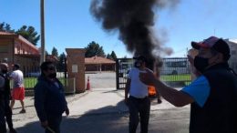 Transporte: crece la tensión y el municipio de Bariloche compromete gestiones para el pago de salarios