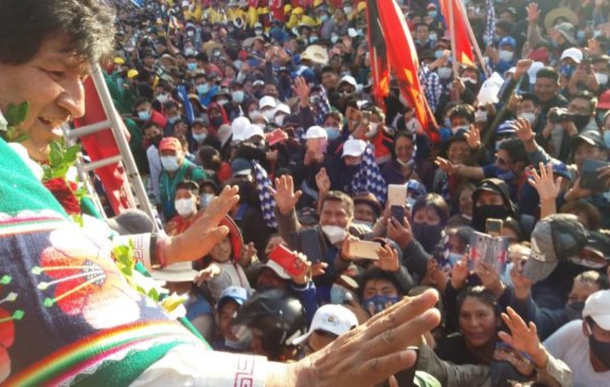 Una multitud recibió a Evo Morales en Cochabamba 