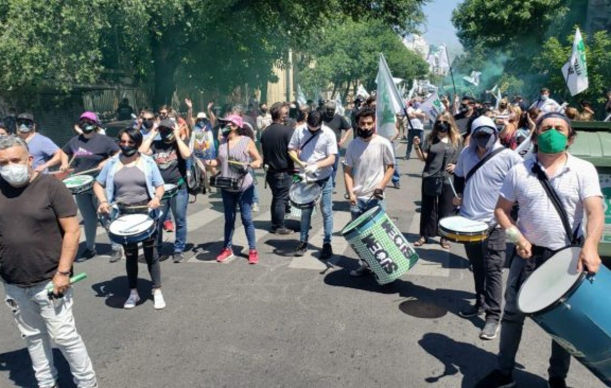Córdoba: El Suoem continúa su reclamo salarial y volvió este martes a las calles