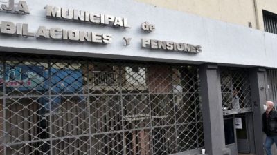 Pasivos de la Caja Municipal de Santa Fe no cobraron el aumento paritario de $3.000