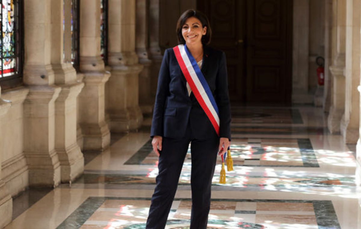 Multaron a París por el nombramiento a muchas mujeres en cargos directivos
