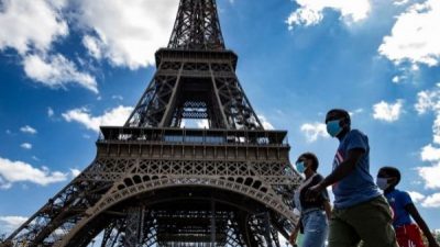 Francia: el gobierno subsidiará vacaciones en las empresas más afectadas por la pandemia