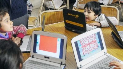 Critican el recorte en la provisión de computadoras para alumnos porteños de zonas vulnerables