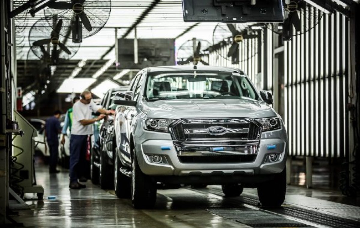Ford cierra fábricas en Brasil y mantiene sus planes de inversión para Argentina