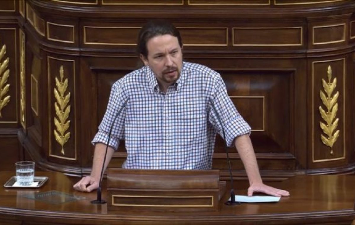 Pablo Iglesias critica a la normalidad democrática española y exigen su destitución
