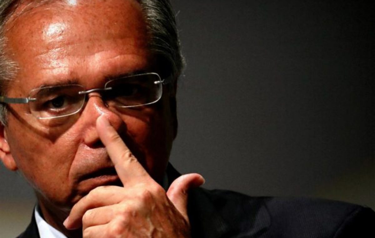 Brasil: el ministro de Economía advirtió que el camino no es endeudarse como hizo Macri