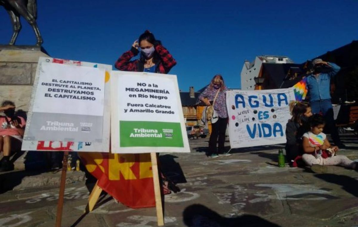 Bariloche: Organizaciones ambientales se manifestaron por el día del agua y en contra de la megaminería