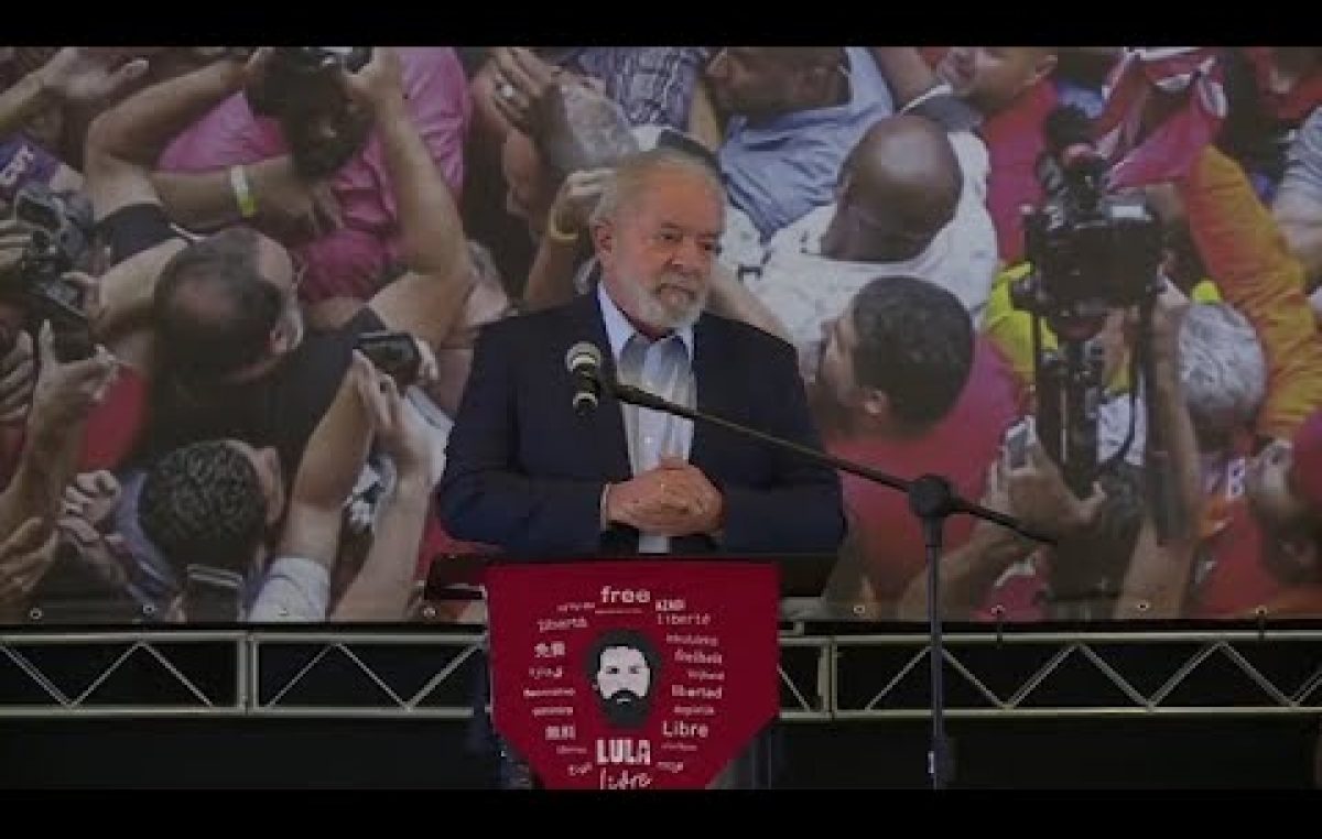 Lula se posiciona para 2022 y lanza un perfil moderado para buscar la caída de Bolsonaro