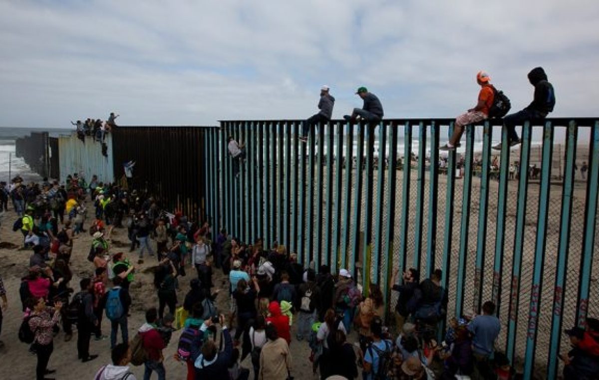 Récord de niños migrantes no acompañados en la frontera con México