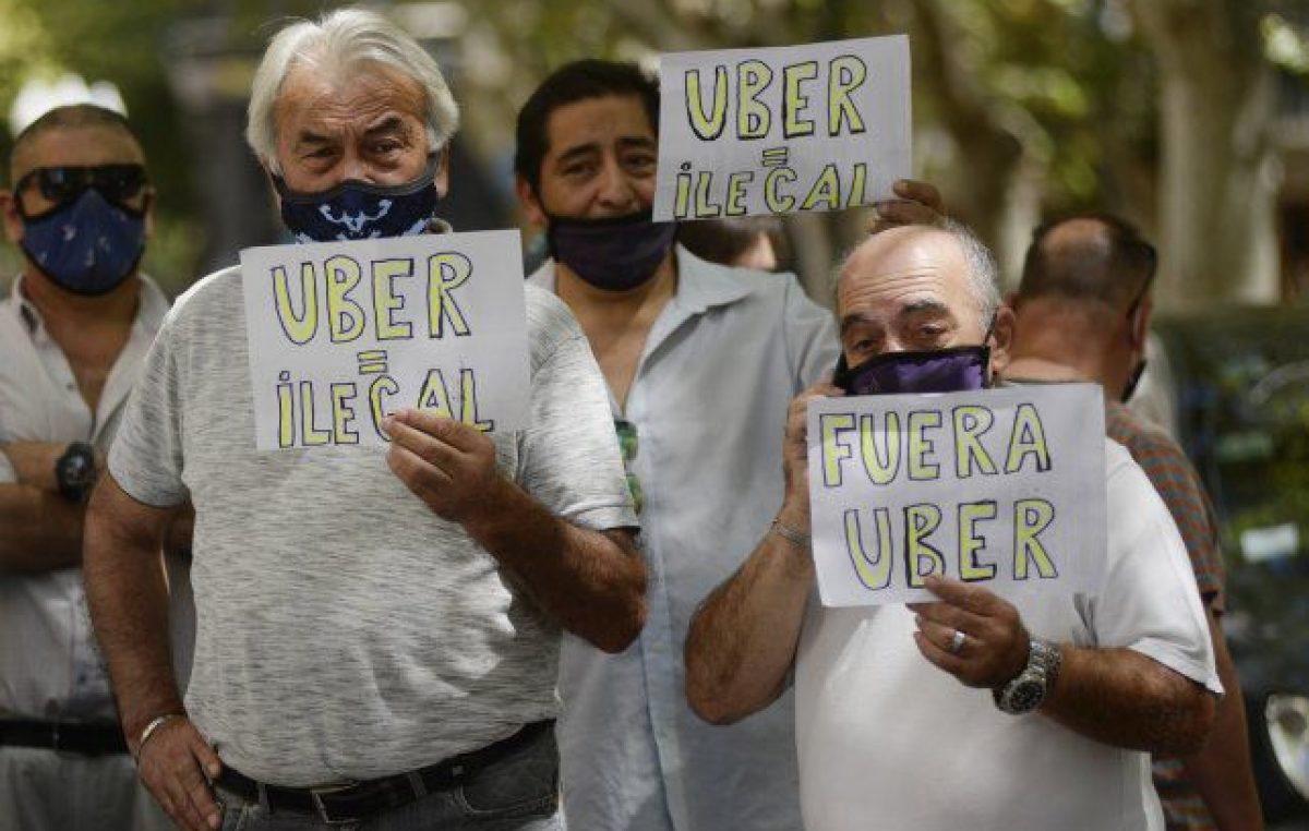 La llegada de Uber profundiza la grieta en el seno del Concejo rosarino