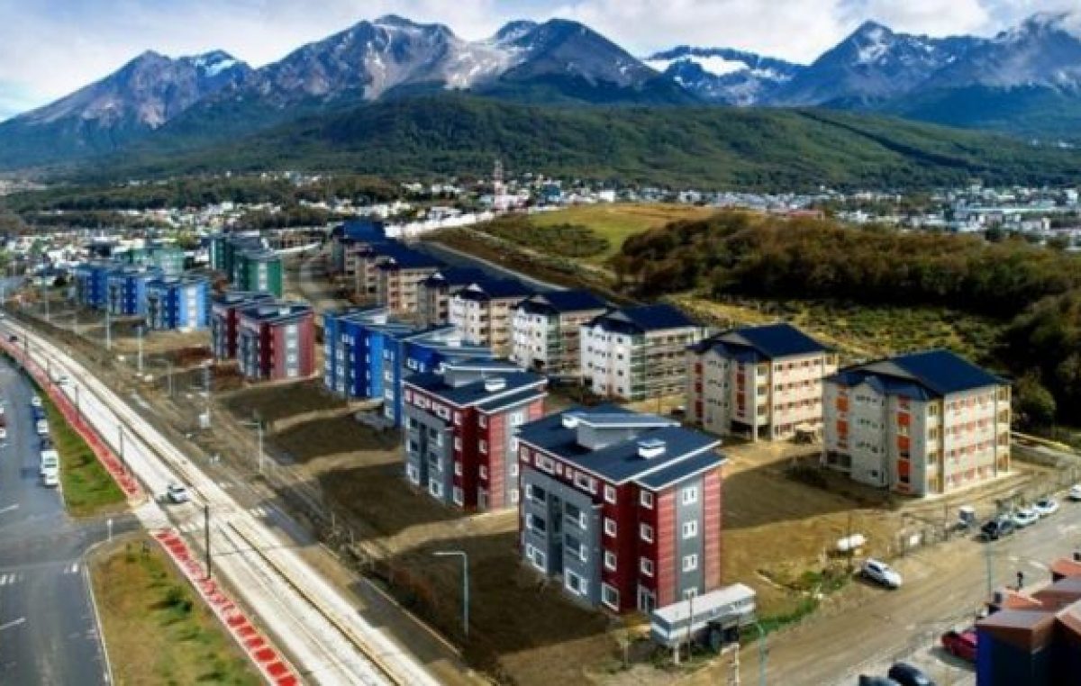 El intendente de Ushuaia, mediante un decreto municipal creó una comisión para el análisis y selección de aspirantes al PRO.CRE.AR