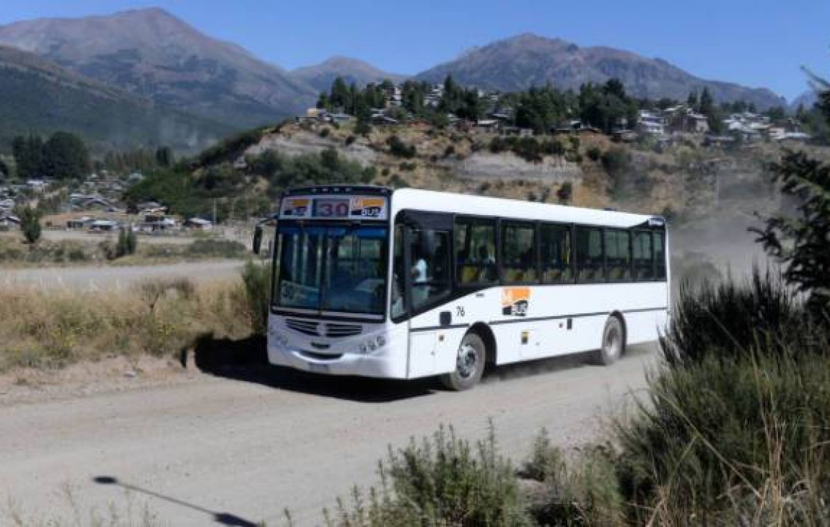 Por tercer mes consecutivo el municipio de Bariloche aportó combustible premium a Mi Bus