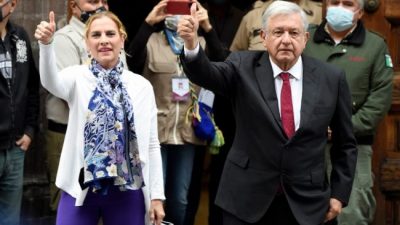 López Obrador admitió la pérdida de dos tercios en Diputados y reivindicó «el camino hacia la democracia»