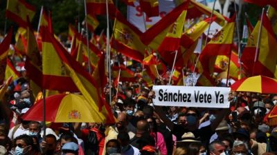 Miles de personas protestaron en Madrid contra los indultos a los separatistas catalanes