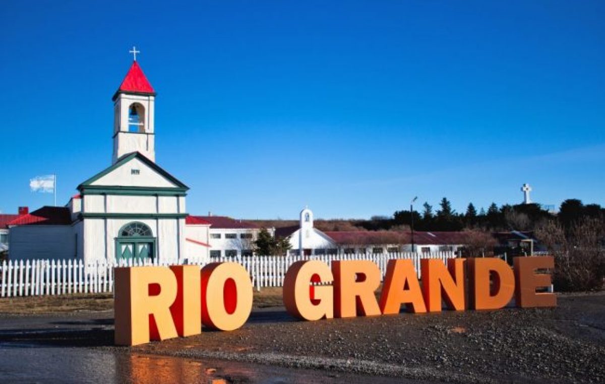 Ushuaia y Río Grande impulsan la economía local