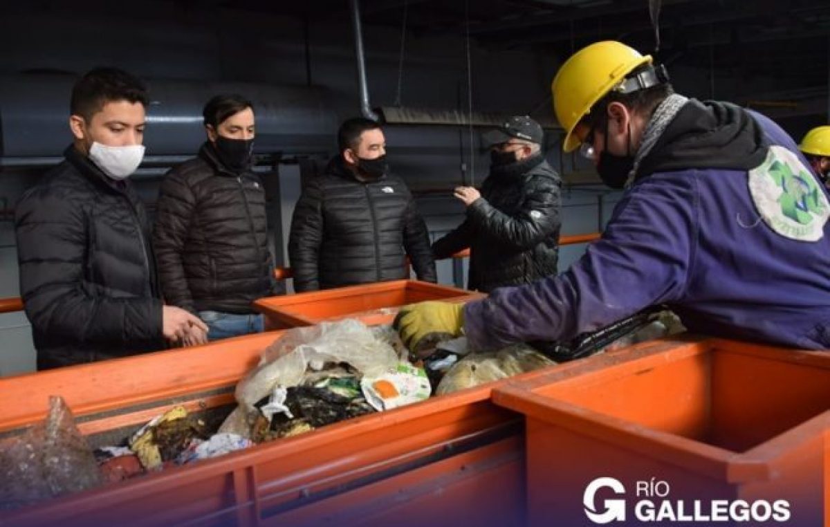 Juntos es más fácil: ardua labor en la Planta de Reciclaje de Río Gallegos