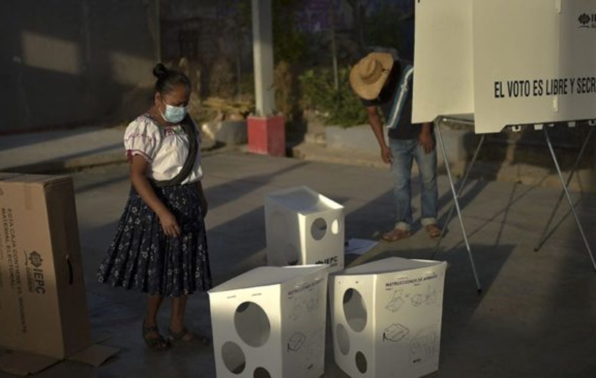 México: Comenzó la campaña para el referendo sobre juicios por corrupción a expresidentes