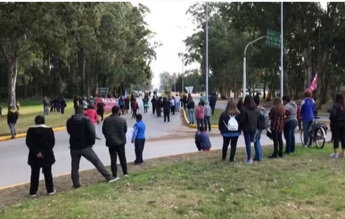 Protesta de Trabajadores Municipales de Pinamar por sueldos adeudados