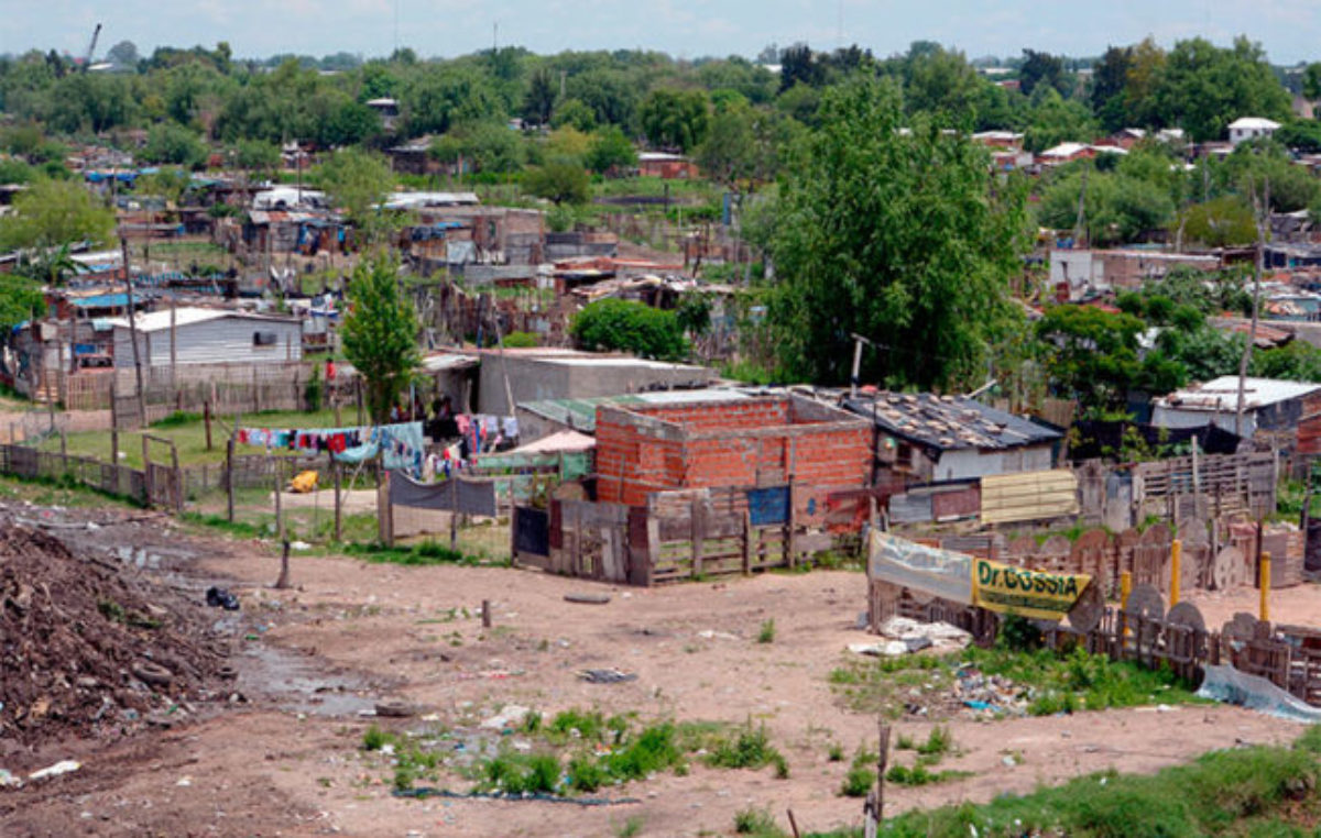 El 97% de las familias que viven en barrios populares de Rosario no tiene cloacas