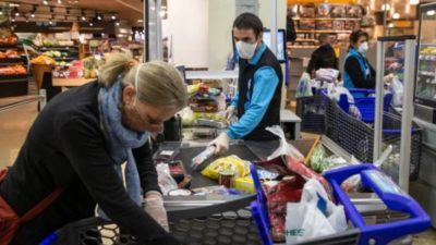 El consumo se recuperó en los últimos meses en centros comerciales y supermercados
