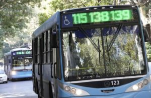Transporte rosarino: crece el movimiento pero hay 150 coches menos que en 2019