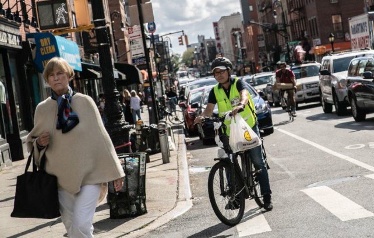 Nueva York dará un salario mínimo a los trabajadores de «delivery»