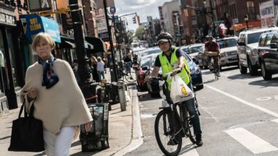 Nueva York dará un salario mínimo a los trabajadores de «delivery»