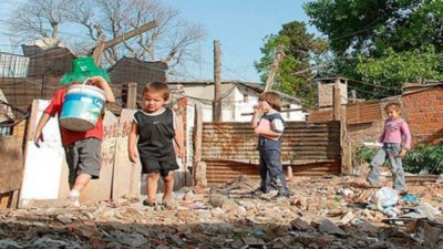 La mitad del Gran Santa Fe bajo la línea de la pobreza: «Es necesario saber quiénes son esos pobres»