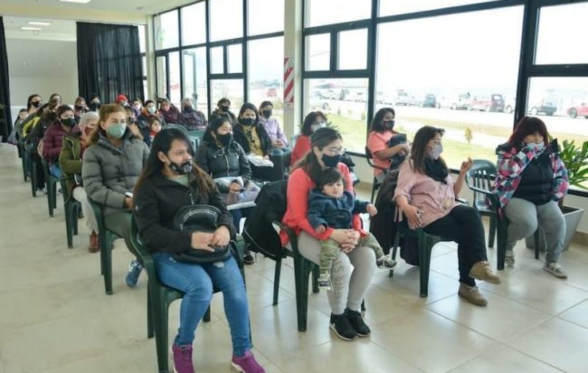 La Secretaría de la Mujer de Ushuaia mantuvo reuniones con más de 150 emprendedoras de la ciudad