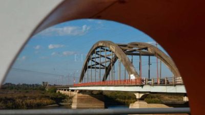 Perotti: «El puente Santa Fe-Santo Tomé es una prioridad»