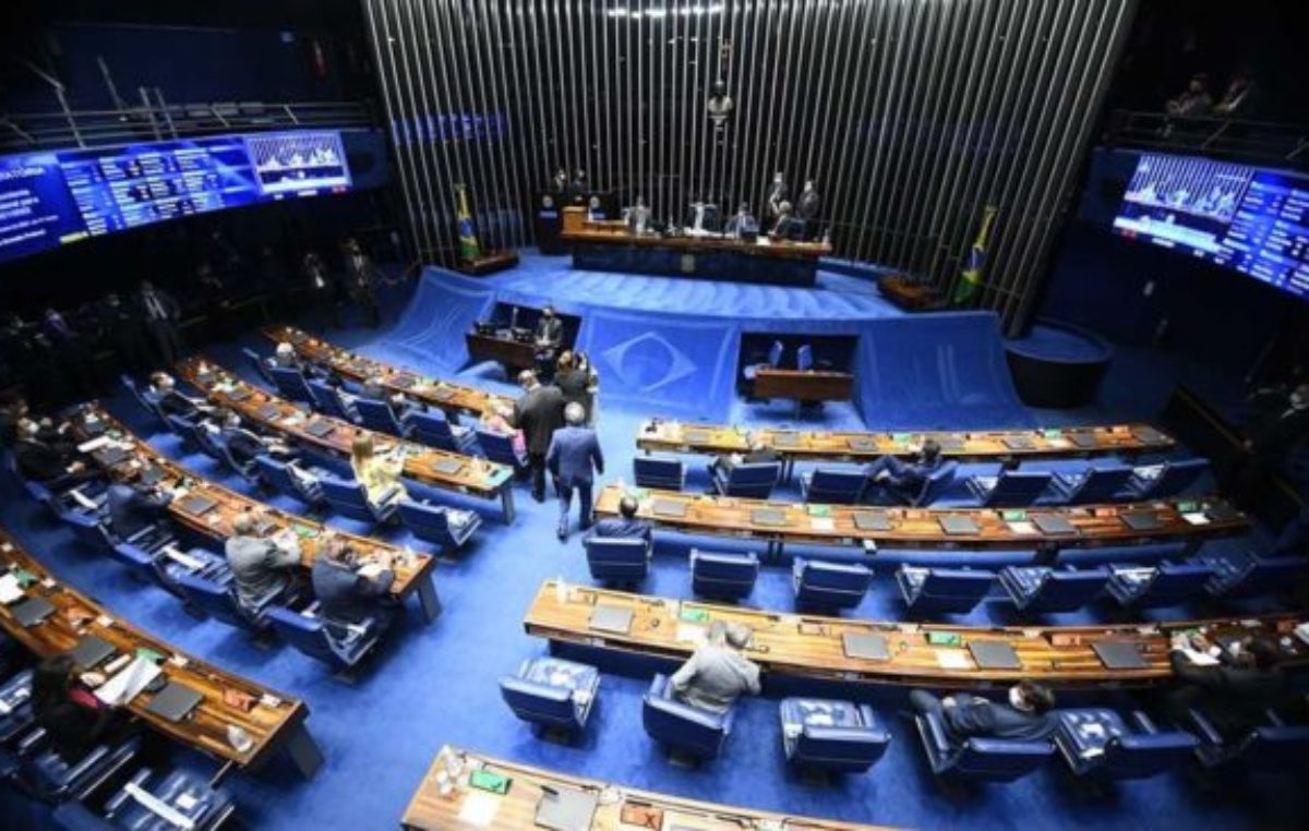 El Senado acusó a Bolsonaro de nueve delitos, entre ellos, crímenes contra la humanidad