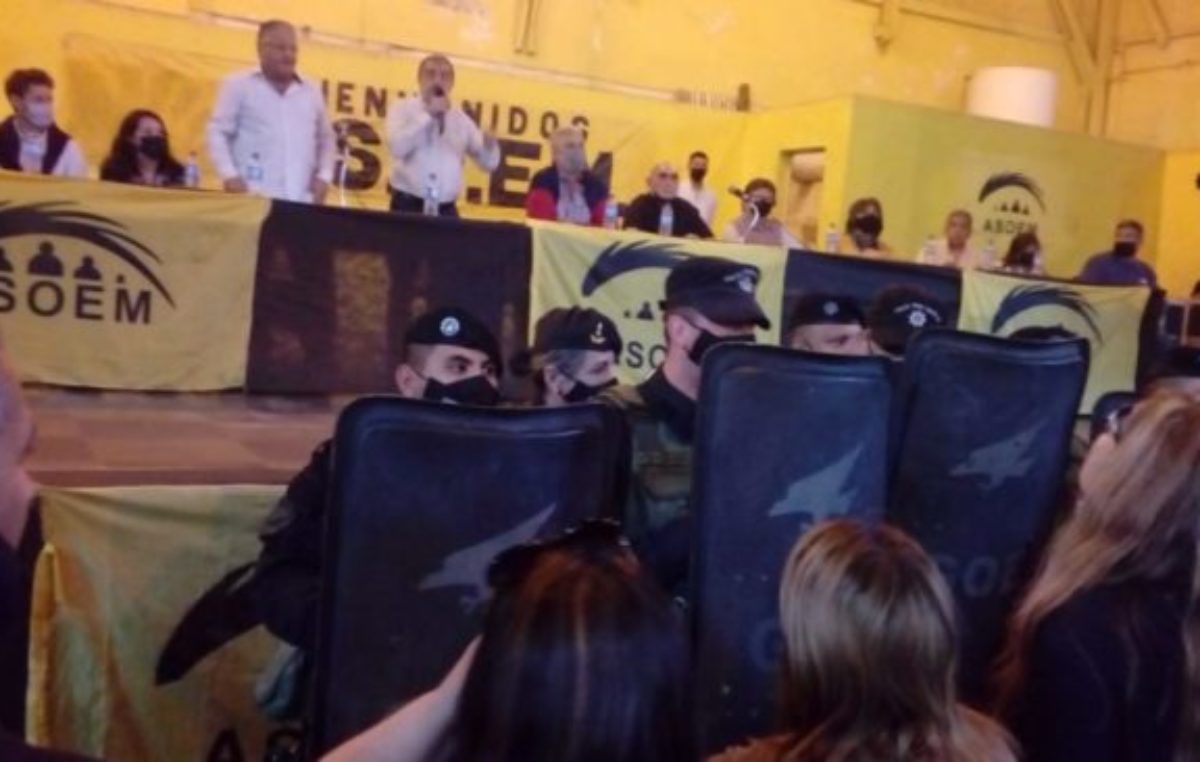 Santa Fe: Denuncian otra intimidación policial contra trabajadores municipales