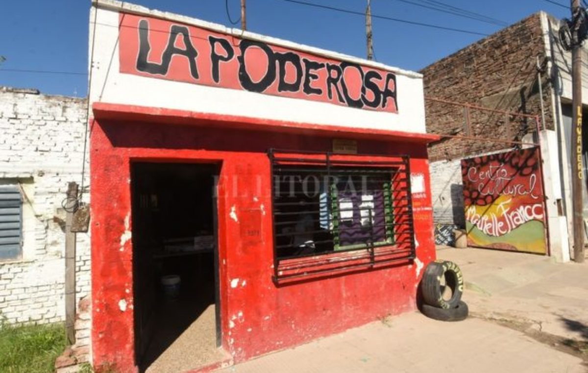 La Poderosa prepara 500 platos de comida por fin de semana en Santa Fe
